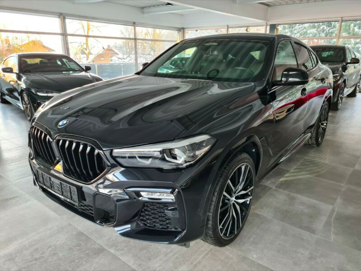 BMW X6 30d xDrive Mpaket | předváděcí auto skladem | super cena | černá metalíza | online nákup | autoibuy.com